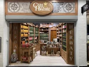 The entrance to the Czas na Herbatę store in the Borek shopping center in Wroclaw.