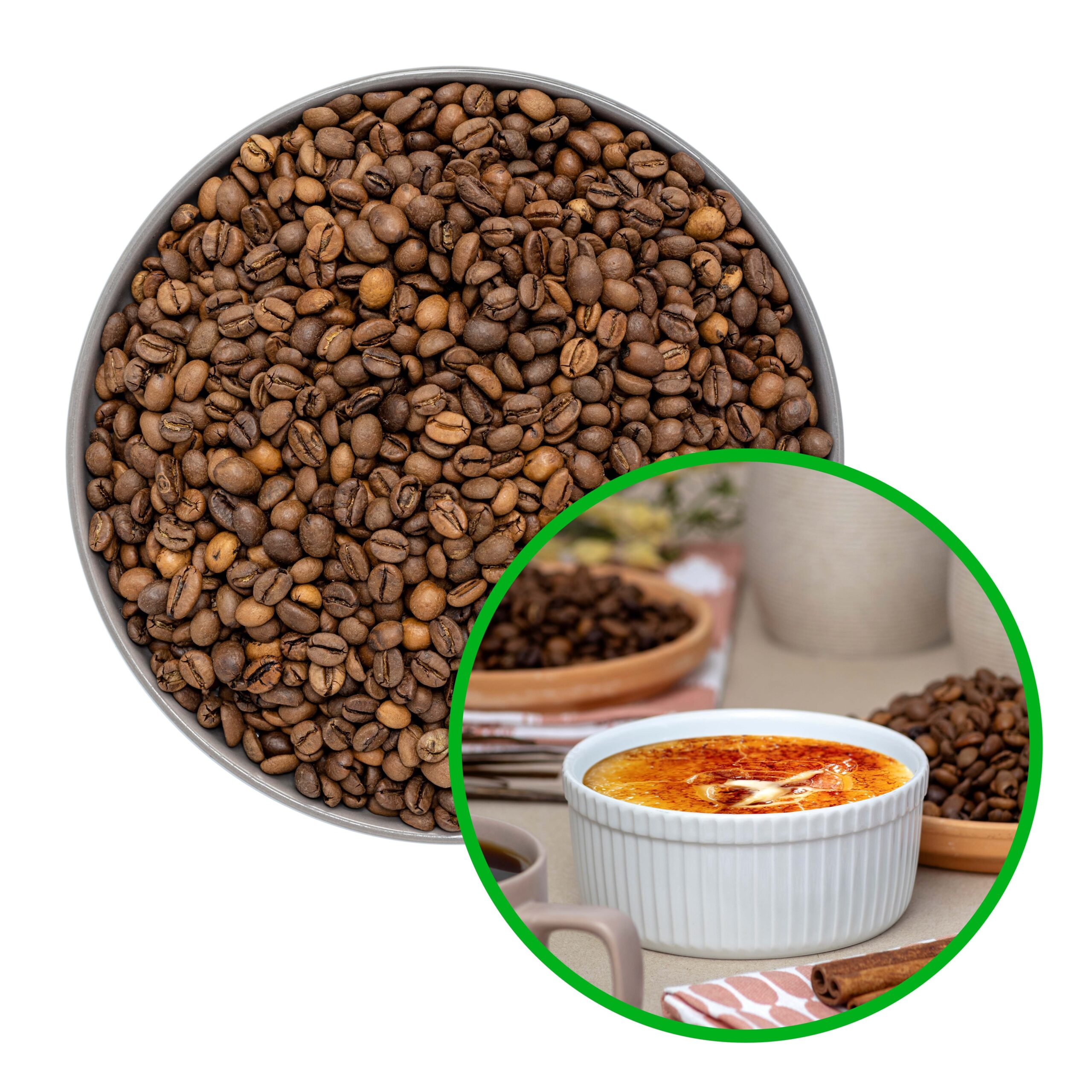 Ziarna kawy w miseczce, w dolnym prawym rogu nałożone zdjęcie deseru crème brûlée w białej kokilce, wokół kawa i dodatki.