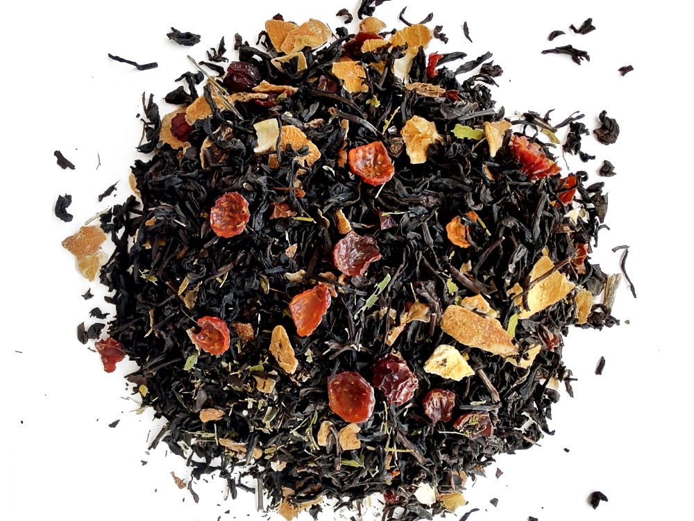 Czarna herbata z dodatkiem skórki cytrynowej i skórki owocu dzikiej róży