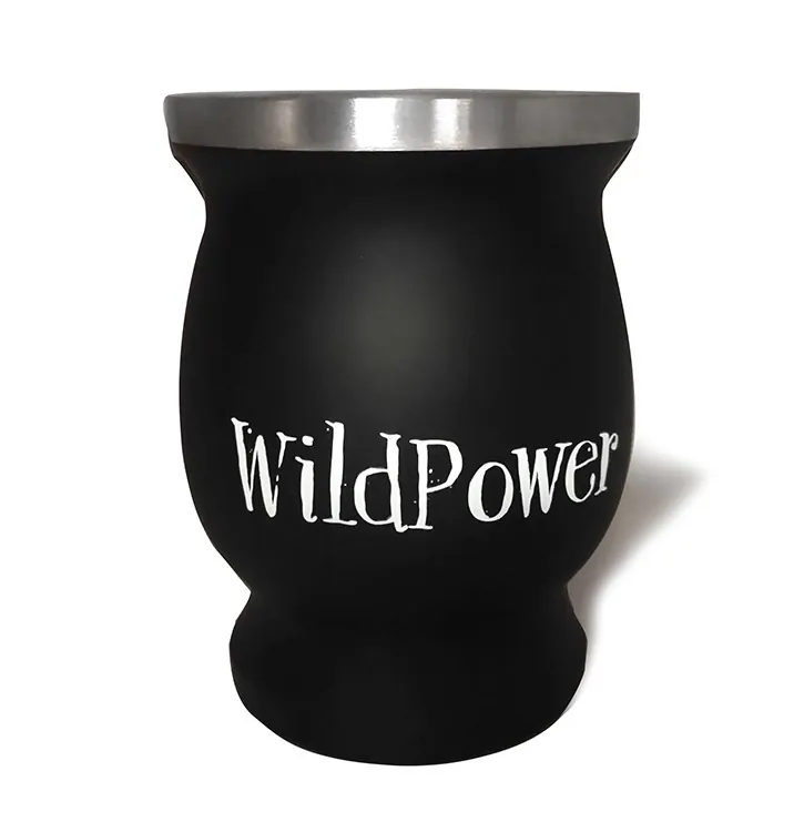 Czarne matero z białym napisem "WildPower"
