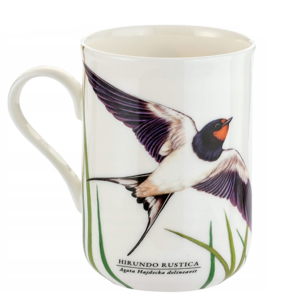 Porcelanowy kubek z ilustracją lecącej jaskółki dymówki (Hirundo rustica), podpis ilustratorki Agata Hajdecka, motyw traw.